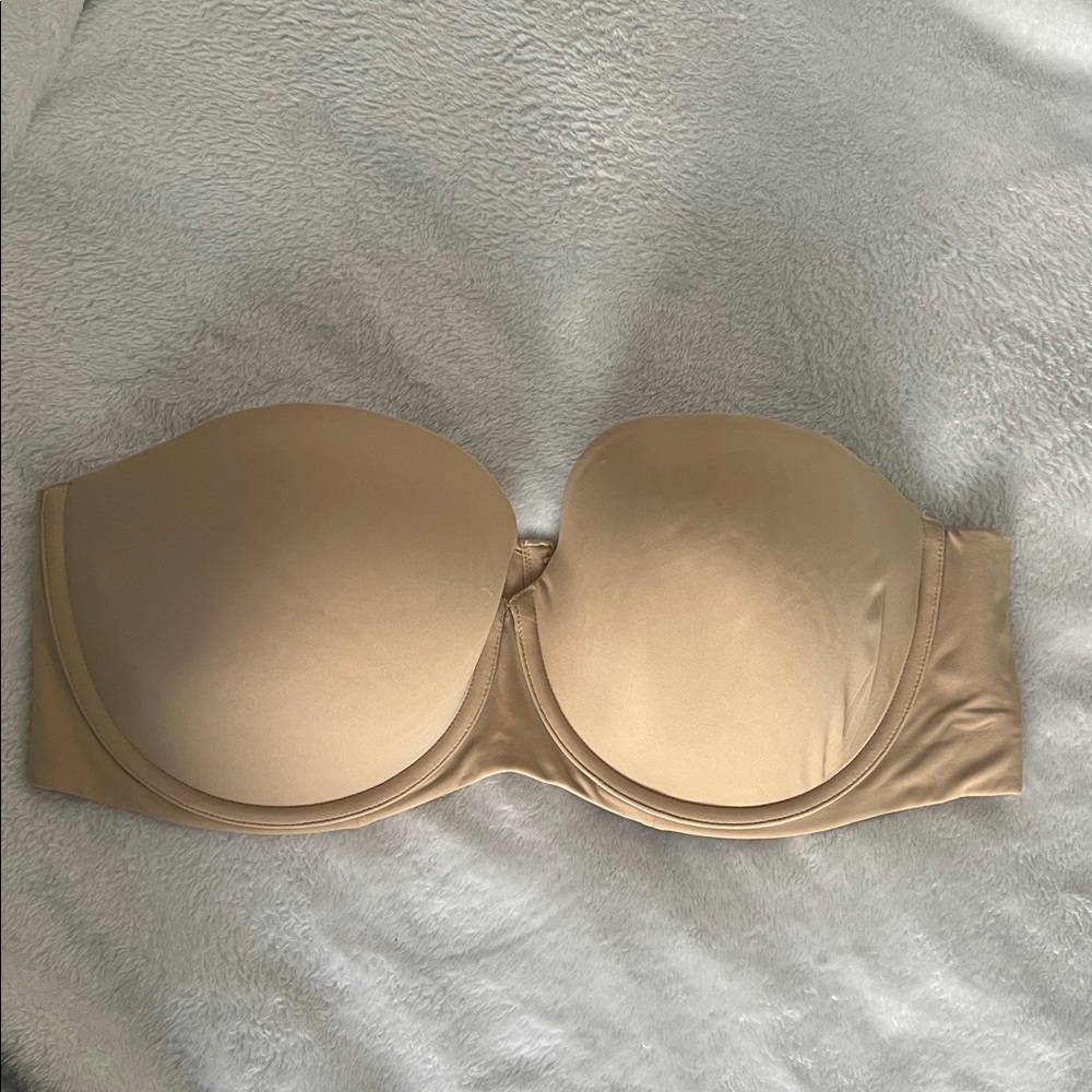 Strapless Smooth Molded Cup Bra - Nude